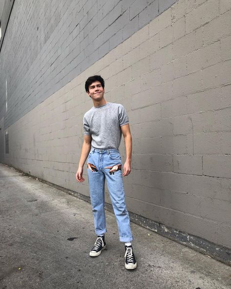 aidan alexander on Instagram: “the last slide is more like it” Converse 70s Outfit Men High, Converse 70s Outfit Men, Converse 70s Outfit, Aidan Gallagher Shirt Off, Converse 70s, Chuck 70s, Outfits With Converse, Converse High Tops, Chucks Converse