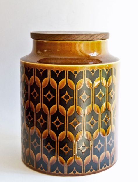 Hornsea Heirloom John Clappison, 70s Ceramics, Flour Storage, Mid Century Interior Design, Mid Century Interior, Hornsea Pottery, Antique Fairs, Mid Century Ceramics, Storage Jar