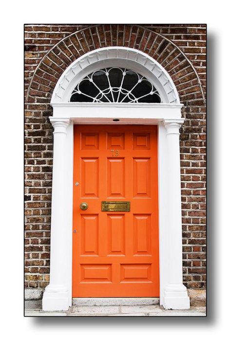 Irish doors   ..rh Irish Doors, Georgian Doors, Window Architecture, Building A Door, Front Door Entryway, Beautiful Entryways, Door Images, Gorgeous Doors, Door Entryway