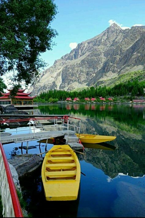 Pakistan #Skardu  no match of pakistan in World....!! Travel Pakistan, Pakistan Tourism, Traveling Adventure, Thailand Adventure, World Most Beautiful Place, Pakistan Travel, Skardu Pakistan, Gilgit Baltistan, Beautiful Locations Nature