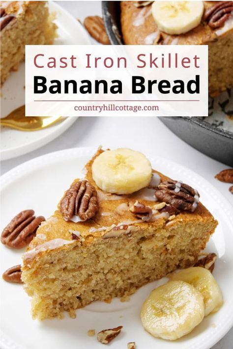 This cast iron skillet banana bread recipe is the best. Super moist, fluffy, and full of aromatic flavor, the easy banana bread recipe is a brilliant way to use up those browned, overripe bananas. Your family will love this recipe for breakfast, snacking, and dessert. With only a few easy steps to the recipe, skillet banana bread could not be simpler to make. Plus, banana bread is a fantastic way to put those overripe bananas sitting on your countertop to good use. | CountryHillCottage.com Cast Iron Skillet Banana Bread, Skillet Banana Bread, Cast Iron Banana Bread, Banana Bread Glaze, Brown Sugar Banana Bread, Banana Bread Pudding, Cooks Country, Breakfast Quick, Banana Dessert Recipes