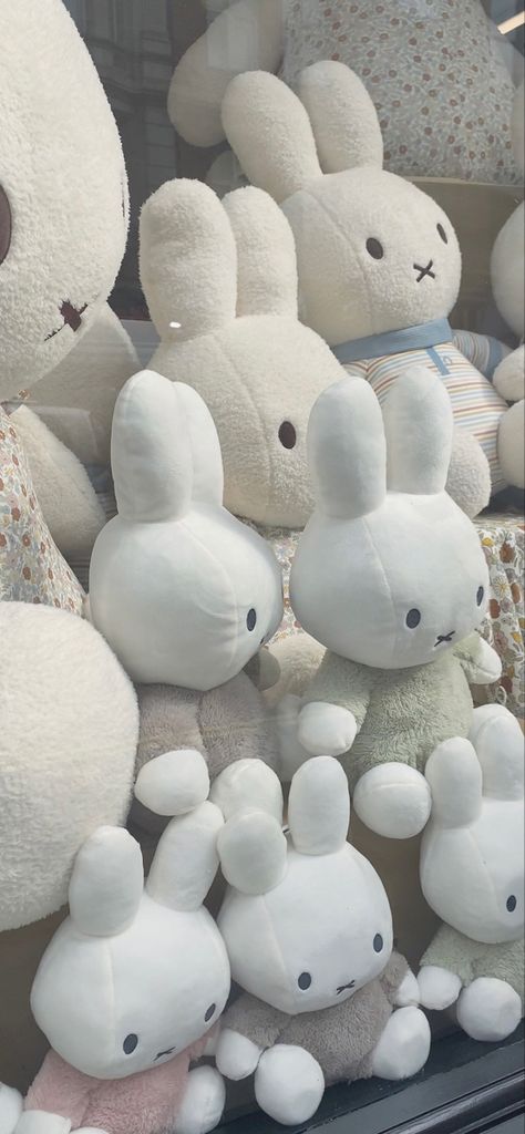 Miffy Wallpaper, Miffy Aesthetic, Miffy Plush, Cute Pink Background, Japan Aesthetic, Fun Crochet Projects, Cute Stuffed Animals, Cute Plush, Cute Images