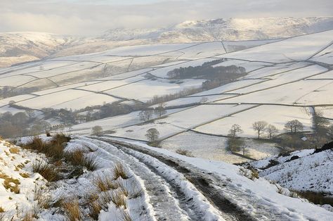 Snowy fields near Hayfield by Keartona, UK. This could be anywhere though and that's the beauty of this photograph. Snowy Field, Snowy Landscape, I Love Winter, Winter Magic, Winter Scenery, Snow Scenes, Winter Pictures, Winter Wonder, Winter Art