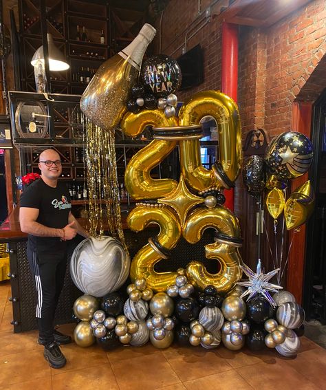 2024 New Year Design Backdrop, 2024 Balloon Decor, New Years Balloon Decor, New Year’s Eve Balloons, New Year Balloon Decor, New Years Balloons, New Years Eve Balloons, New Years Backdrop Ideas, New Years Balloon Decorations