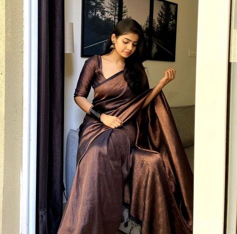 Silk Saree Bollywood, Saree Bollywood, Kota Silk Saree, Ready To Wear Saree, Fancy Blouses, Saree Shopping, Soft Silk Sarees, Party Wear Sarees, Beautiful Saree