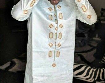 African Male Suits, Wedding Suit Styles, African Men Clothing, Costume Africain, African Suit, Nigerian Men Fashion, African Attire For Men, African Dresses Men, African Shirts For Men