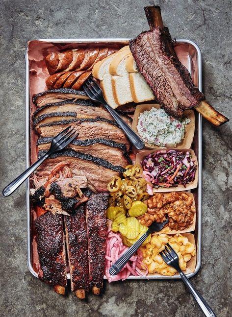 The Gospel of Texas Barbecue - VirginiaLiving.com Bbq Platter, Texas Barbecue, Party Food Platters, Smoked Food Recipes, Food Platters, Bbq Recipes, The Gospel, Food Presentation, Photographing Food