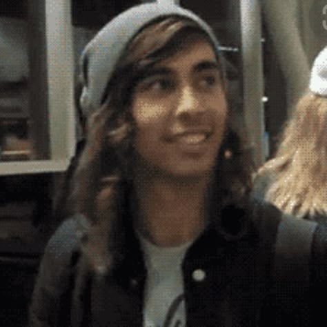 Pierce The Veil, The Veil, Veil, Long Hair, Band, Hair, Vic Fuentes