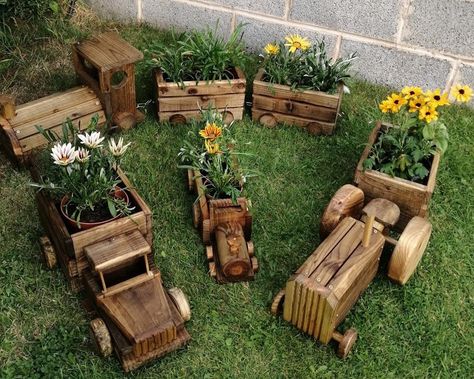 Vegetable Planter Boxes, Large Raised Garden Beds, Truck Planter, Wooden Tractor, Wooden Raised Garden Bed, Wooden Garden Bed, Raised Planter Boxes, Planter Project, Wooden Wagon