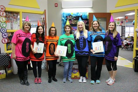 Teacher Book Character Costumes, Character Day Ideas, Storybook Character Costumes, Book Characters Dress Up, Crayon Costume, Crayon Book, Character Day, School Spirit Days, Book Character Day