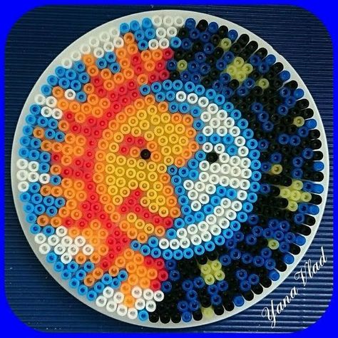 Hama Beads Coasters, Melted Bead Crafts, Modele Pixel Art, Pearl Beads Pattern, Easy Perler Beads Ideas, Fuse Bead Patterns, Art Perle, Bead Crochet Patterns, Perler Crafts