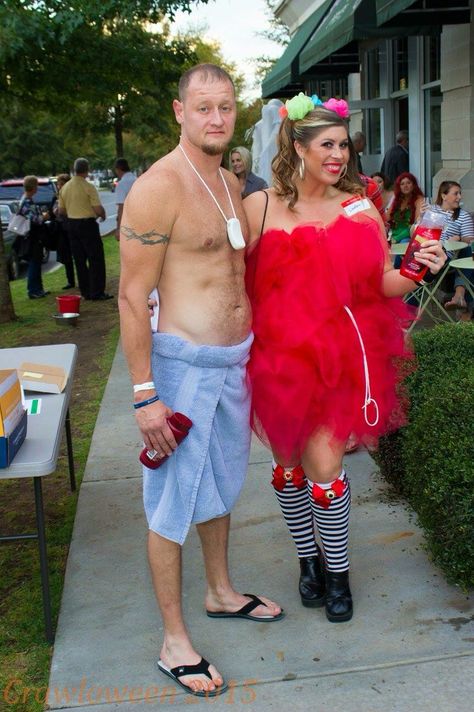 His & hers costume. Loofah and soap on a rope! Easy DIY costume. Easy Diy Costume, Diy Couples Costumes, Easy Diy Costumes, Soap On A Rope, Diy Costume, Couples Costumes, Diy Costumes, Holidays And Events, Halloween Diy