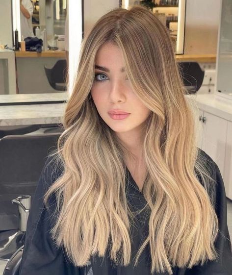 Baylage Hair, Beige Blonde Hair, Honey Blond, Summer Blonde Hair, Cabello Hair, Honey Blonde Hair, Brown Hair Balayage, Blonde Hair Inspiration, Blonde Hair Looks