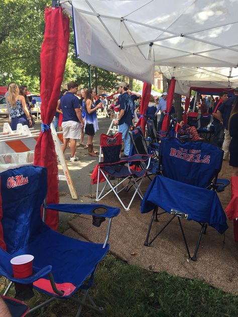 Ole Miss The Grove 2015 tailgate ideas Ole Miss Tailgate Decorations, Ole Miss Aesthetic, Ole Miss Football Wallpaper, Ole Miss Tailgate, Ole Miss Campus, Ole Miss Background, Ole Miss Grove Tailgate, Ole Miss Tailgating, The Grove Ole Miss