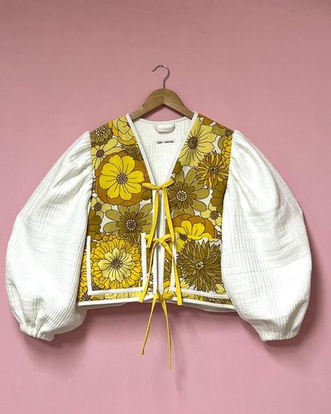 White And Yellow Outfit, Ropa Upcycling, Ankara Dress Designs, Unusual Clothes, Boho Jacket, Outfits Petite, Yellow Outfit, Yellow Jacket, Muslimah Fashion Outfits