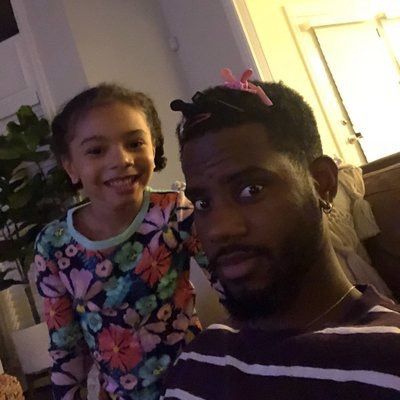 Bryson Tiller's Daughter, Bryson Tiller Wallpaper, Rap City, Celebrity Selfies, Bryson Tiller, Girl Dad, Rap Aesthetic, Silly Girls, Male Artist