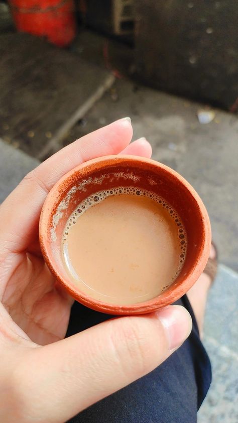 Chai Snap, Subway Food, Indian Chai, Chai Lover, Party Night Club Aesthetic, Insta Dp, Chai Recipe, Tough Girl Quotes, Club Aesthetic