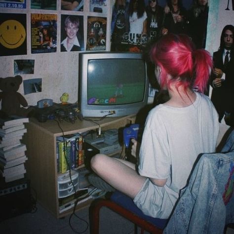 90s Grunge Bedroom, Pixie Aesthetic, Grunge Bedroom, Manic Pixie Dream Girl, Ramona Flowers, Flower Bedroom, Scott Pilgrim Vs. The World, Vs The World