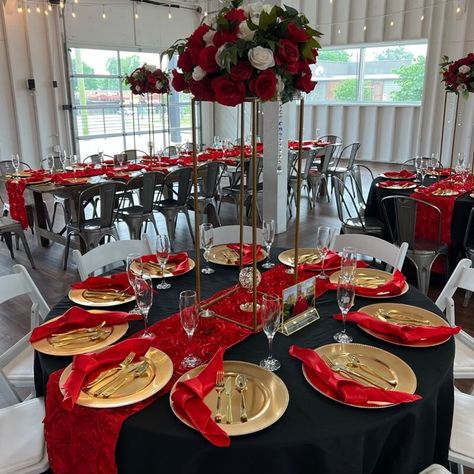 Ruby Table Decorations, Black Red White Gold Wedding, Red And Gold Reception Decor, Red Black Gold Wedding Decor, Red White Black Gold Wedding, Red White Black And Gold Wedding, Red Black And Gold Wedding Theme, Black Gold And Red Party Decorations, Red And Gold Table Decorations