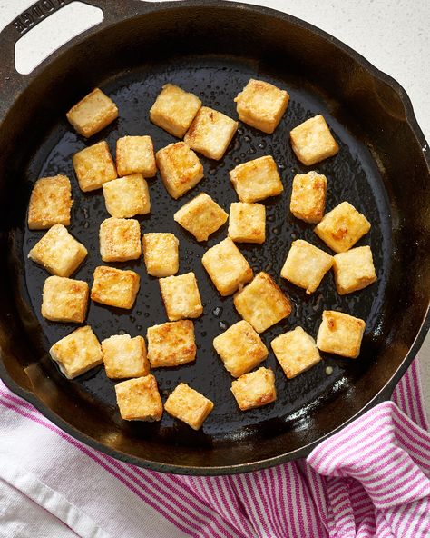 How To Make Crispy Tofu Without Deep-Frying — Cooking Lessons from The Kitchn Pan Fried Tofu, State Fair Food, Cooking Tofu, How To Press Tofu, Crispy Tofu, Fried Tofu, Cooking Lessons, Cooking Basics, Fair Food Recipes