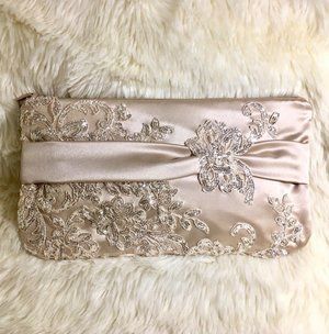 Repurpose Wedding Dress, Heirloom Wedding Dress, Wedding Dress Keepsake, Old Wedding Dresses, Bridal Traditions, Wedding Dress Crafts, Bridesmaid Clutches, Heirloom Dresses, Bridal Purse