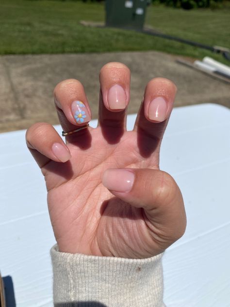 Simple Blue And Pink Nails, Nude Nails With Blue Flowers, Nude Nails With Flowers, Flower Accent Nail, Dec Nails, Trip Nails, Simple Short Nails, Prom Details, Natural Color Nails