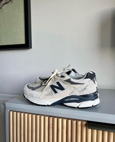 Nb Sneakers, How To Dress Well, Men Casual Sneakers, Fall 23, Best Shoes For Men, Dress Well, Best Shoes, Dad Shoes, Fresh Shoes