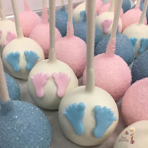 Creative Gender Reveal Ideas, Gender Reveal Dessert, Gender Reveal Cake Pops, Simple Gender Reveal, Creative Gender Reveals, Gender Reveal Baby Shower Themes, Twin Gender Reveal, Baby Gender Reveal Party Decorations, Gender Reveal Unique