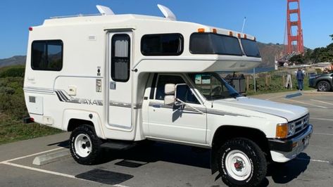 Toyota Motorhome For Sale: Chinook, Dolphin, Sunrader, Craigslist Used Vintage Motorhome For Sale, Toyota Trucks For Sale, Toyota Sunrader, Toyota Vintage, Used Campers For Sale, Toyota Chinook, Used Class C Motorhomes, Toyota Motorhome, Camping Vans