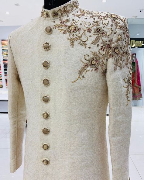 Sherwani Embroidery, India Fashion Men, Indian Embroidery Designs, Sherwani For Men Wedding, Bridal Couture Week, Groom Dress Men, Indian Groom Wear, Wedding Dresses Men Indian, Sherwani For Men