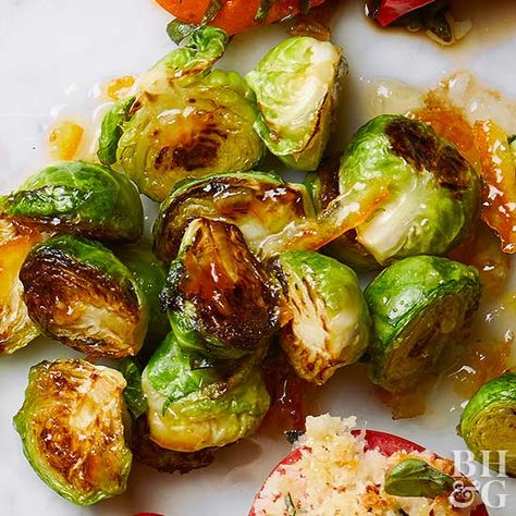 Glazed Brussels Sprouts Side Vegetables, Glazed Brussels Sprouts, Fall Feast, Health Meals, Best Vegetable Recipes, Vegetable Recipe, Traditional Thanksgiving, Vegetable Side Dishes Recipes, Veggie Meals