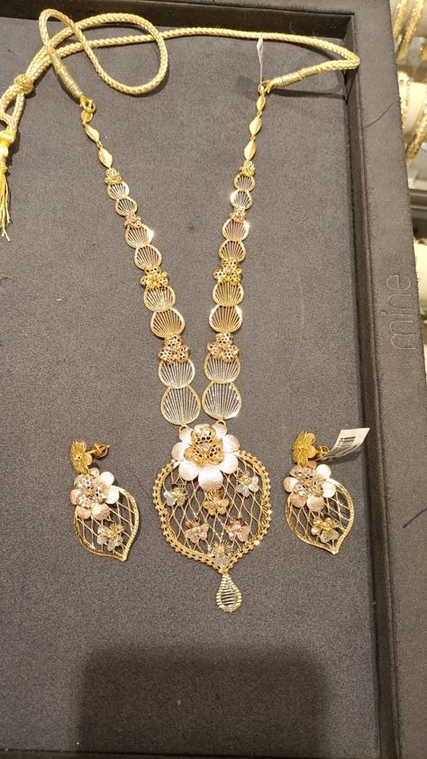 Turkish Gold Jewelry, Unique Gold Jewelry Designs, Bridal Jewelry Sets Brides, Wedding Jewelry Sets Bridal Jewellery, Bridal Necklace Designs, Gold Jewels Design, New Gold Jewellery Designs, Wedding Party Wear, Fancy Jewelry Necklace