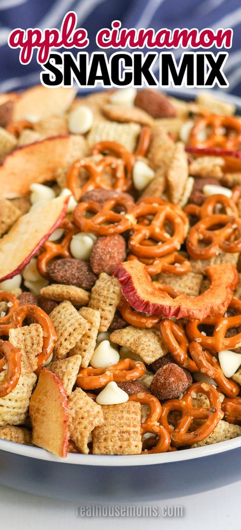 Apple Cinnamon Chex Mix Recipe, Apple Cinnamon Cheerios Recipes, Chex Mix With Cinnamon Toast Crunch, Trail Mix With Cinnamon Toast Crunch, Chex Mix With Honeycomb Cereal, Cinnamon Snack, Cheerios Recipes, Check Party Mix Chex Cereal, Easy Snack Mix