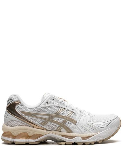 Taupe Sneakers, Style Année 90, Running Silhouette, Asics Gel Kayano, Asics Women Gel, Gel Kayano, Asics Sneakers, Asics Shoes, Asics Women