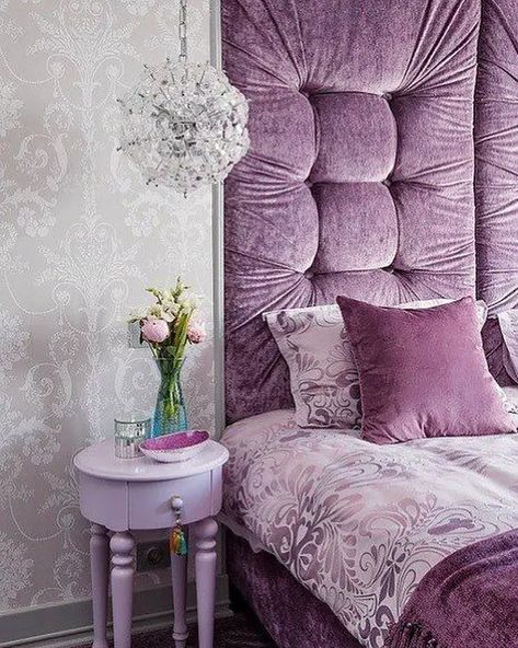 Purple Headboard, Bedroom Purple, Purple Home Decor, Purple Bedrooms, Latest Interior Design Trends, Purple Bedroom, Purple Rooms, Purple Decor, European Home Decor