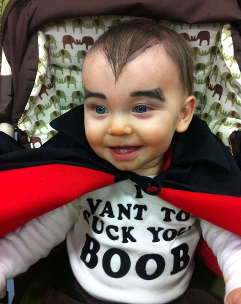 Baby Family Halloween Costumes, Baby Vampire Costume, Quick Costume Ideas, Vampire Costume Diy, Funny Baby Costumes, Vampire Family, Dracula Costume, Baby Halloween Outfits