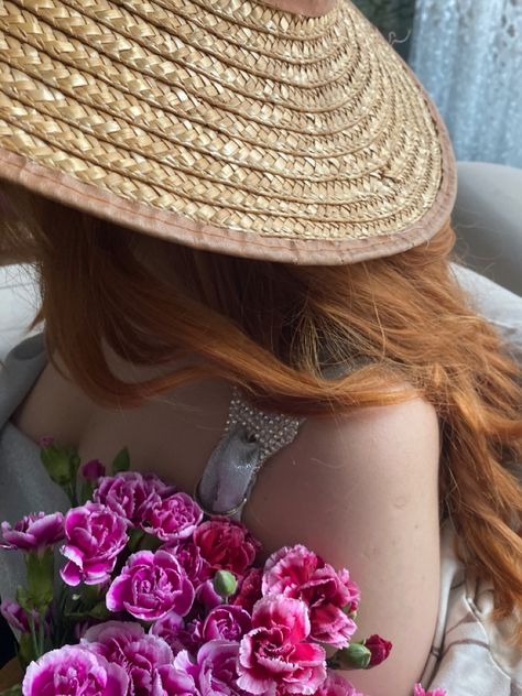 Ginger Aesthetic Faceless, Ginger Icons, Ginger Aesthetic, Black Bikers, Paige Matthews, Redhead Mom, Red Orange Hair, Flowers Valentines, Blonde Aesthetic