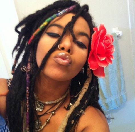 Love the threading on her locks Hair Threading, Dreadlock Accessories, Dreadlock Hairstyles, Hair Wraps, Hair Crush, Locs Hairstyles, Hair Art, Hummingbirds, Natural Hair Care