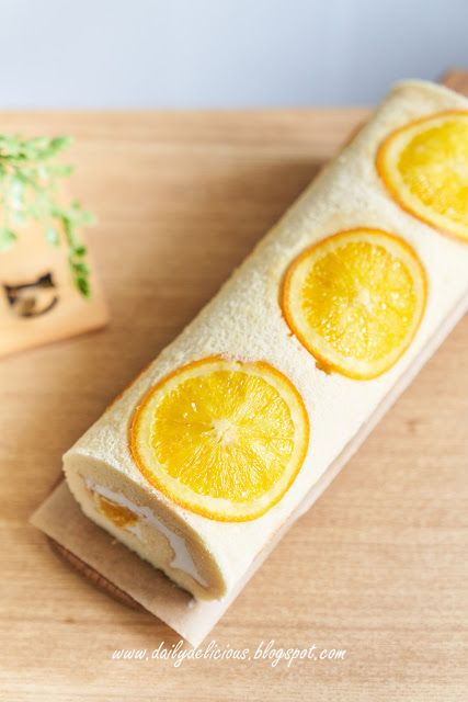 Sponge Cake Roll Recipe, Orange Roll Cake, Orange Roll, Orange Sponge Cake, Sponge Cake Roll, Swiss Roll Cakes, Swiss Cake, Roll Cakes, Swiss Roll Cake