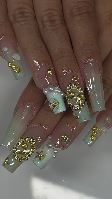 Prom Nails Aesthetic, Birthday Nails Winter, Manicure Birthday, Nails Seashell, Nails Turquoise, Spring Nail Sets, Detailed Nail Art, Gel Nails Summer, Long Nails Acrylic