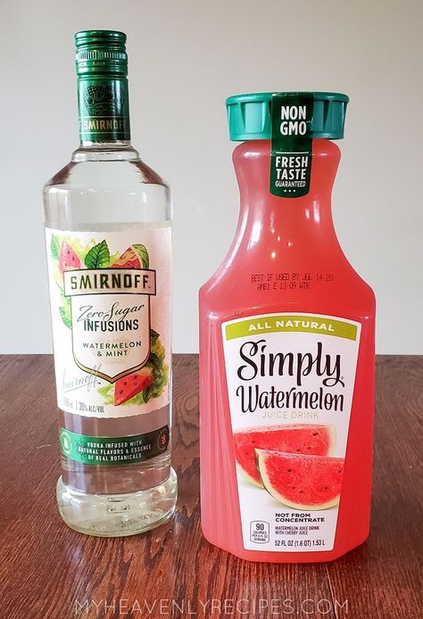 Watermelon Vodka Drinks, Smirnoff Watermelon, My Heavenly Recipes, Girly Drinks, Heavenly Recipes, Summer Drinks Alcohol, Mixed Drinks Alcohol, Yummy Alcoholic Drinks, Watermelon Mint