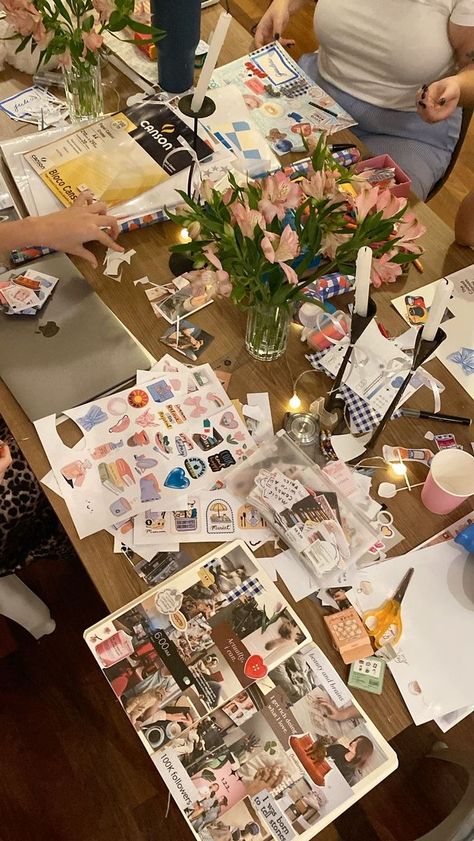 Vision Board Ideas Girls Night, Journal Party Ideas, Vision Board Dinner Party, Friends For Vision Board, Making A Vision Board Aesthetic, Girly Date Ideas, Vision Board Party Aesthetic, Vision Board Night Aesthetic, Mood Board Party Ideas