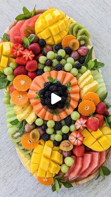 Ray 🌈 Food Art & Inspiration on Instagram: "Drop a Yes if You love Fruit 🍉  Tell us your favorite 🫐🍇🍉���🥝🥭🍊🍓 .  PS: I will be slowly rolling out content that I've been sitting on for months. Thank you the your patience and continued support ❤️ Ray" Watermelon Fruit Display, Fruit Platters Display Presentation, Charcuterie Houses, Fruit Platter Ideas, Meat Platters, Vegetable Trays, Fruit Presentation, Fruit Buffet, Platter Display