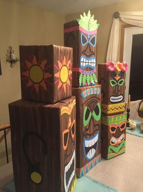 Luau Party, Hawaiian party ideas. Tiki Boxes, Tropisk Fest, Festa Moana Baby, Luau Ideas, Birthday Luau, Luau Party Ideas, Hawaiian Party Theme, Hawaii Theme, Tropical Birthday Party