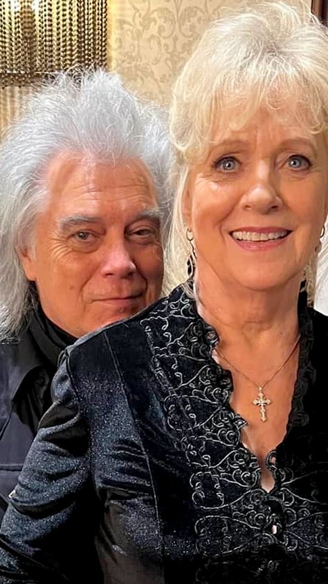 How Connie Smith and Marty Stuart’s 17-Year Age Difference Didn’t Affect Their Lasting Love Marty Stuart, Age Difference, Lasting Love, Mississippi, Country Music, Philadelphia, Love Story, Music, Quick Saves