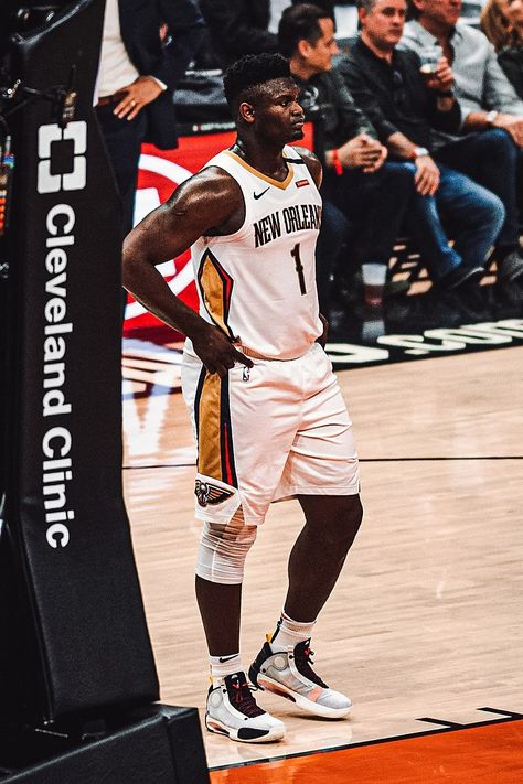 Zion Williamson, Cleveland Clinic, Nba Players, Photo Credit, Basketball Court, Nba, Sports Jersey, Basketball, Sports