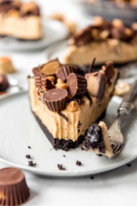 Peanut Butter Pie Recipe No Bake, Easy Peanut Butter Pie, Peanut Butter Pie Recipe, Butter Pie Recipe, Chocolate Peanut Butter Desserts, Peanut Butter Oreo, Chocolate Peanut Butter Pie, Peanut Butter No Bake, Easy Pie Recipes