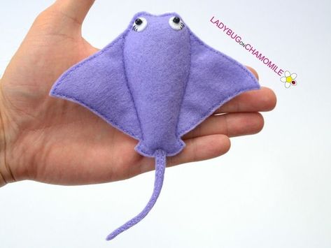 Cownose Stingray, Cownose Ray, Felt Templates, Felt Fish, Felt Animal Patterns, Felt Crafts Patterns, Soft Toy Patterns, Sewing Stuffed Animals, Felt Patterns