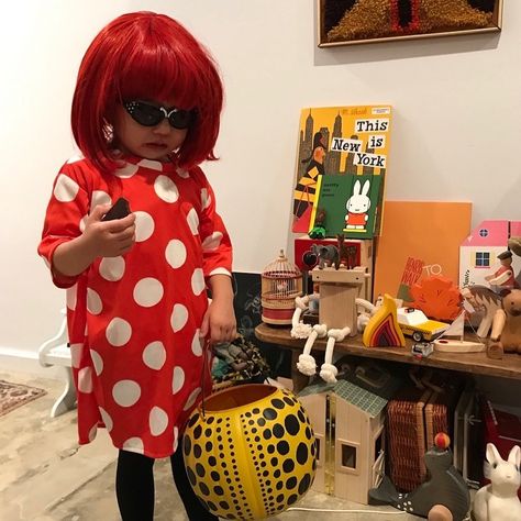 Toy Shop on Instagram: “Hope everyone had the best Halloween ever! Found this old photo back in #2017 of Milo as Yayoi Kusama thanks to @yonopo for costume help!…” Yayoi Kusama Costume, Haloween Costume Diy, Book Week Characters, History Costumes, Easy Costume, Craft Kids, Diy Halloween Costumes Easy, Pumpkin Costume, Teachers Halloween