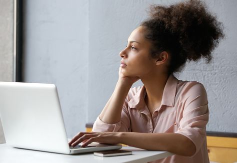 woman at the laptop Find Jobs Online, What Is Law, What Is Manifestation, Maladaptive Daydreaming, Professional Learning, Stop Thinking, Why People, Find A Job, Dream Job